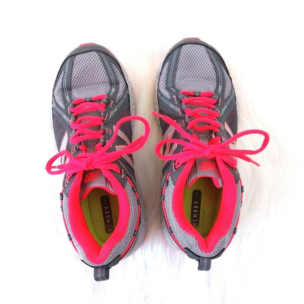 ☆☆SOLD☆☆ New Balance Women's 510v2 Athletic Shoes - Picture 2 of 8
